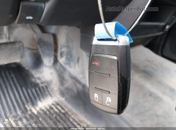 3C6UR5HJ3RG153442 2024 RAM 2500 Белый Вид панели приборов