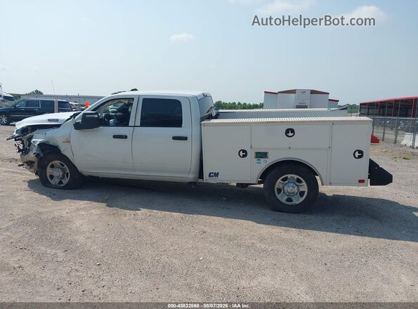3C6UR5HL6RG141027 2024 RAM 2500 White სალონის 360-გრადუსიანი ხედი