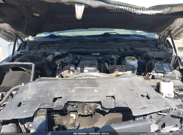 3C6UR5JL1GG369072 2016 RAM 2500 Silver Rear view