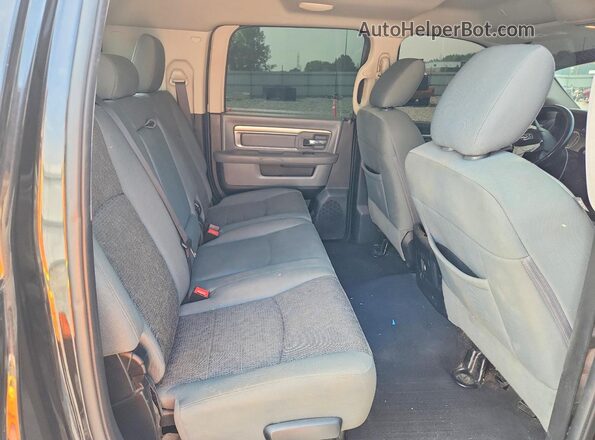 3C6UR5ML0HG538365 2017 RAM 2500 Black Rear seats view
