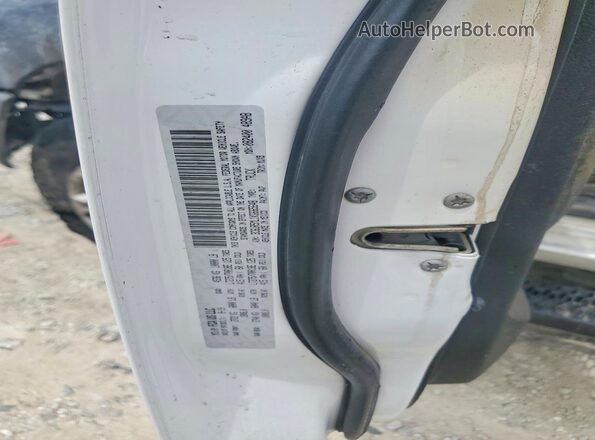 3C6UR5ML1KG665648 2019 RAM 2500 White Շարժիչի բաժամունքի տեսք
