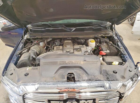 3C6UR5NL3RG106708 2024 RAM 2500 Blue Widok wnętrza z tyłu
