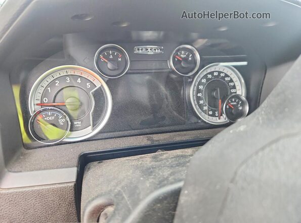 3C6UR5NL5HG644342 2017 RAM 2500 Black Widok zestawu wskaźników