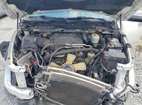 3C6UR5PJ4GG295183 2016 RAM 2500 White Սալոնի հետևի տեսք
