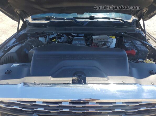 3C6UR5SL1KG530740 2019 RAM 2500 Gray Rear interior view