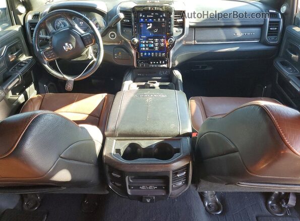 3C6UR5SL7KG591283 2019 RAM 2500 Серый Вид панели приборов