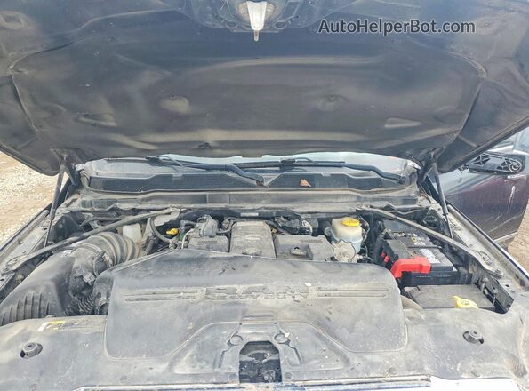 3C6UR5SL8KG656996 2019 RAM 2500 Черный Вид задней части салона