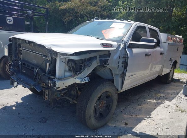 3C7WR5HJ5MG604836 2021 RAM 2500 White წინა მარცხენა ხედი სამი მეოთხედიდან