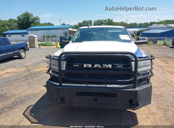 3C7WR5HJ7LG181563 2020 RAM 2500 White Front view