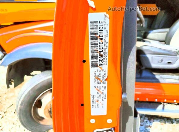 3C7WRLAL8HG619692 2017 RAM 4500 Orange Вид підкапотного простору