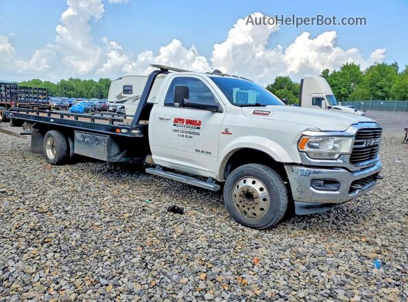 3C7WRMDL8MG517420 2021 RAM 5500 White Vista interior trasera