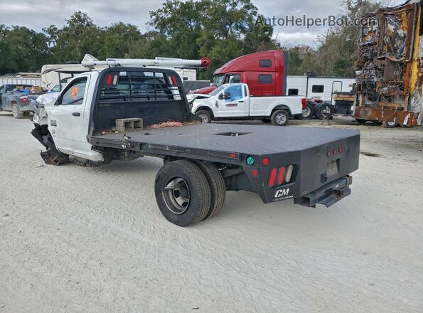 3C7WRTBL8HG611607 2017 RAM 3500 White Trasero izquierdo