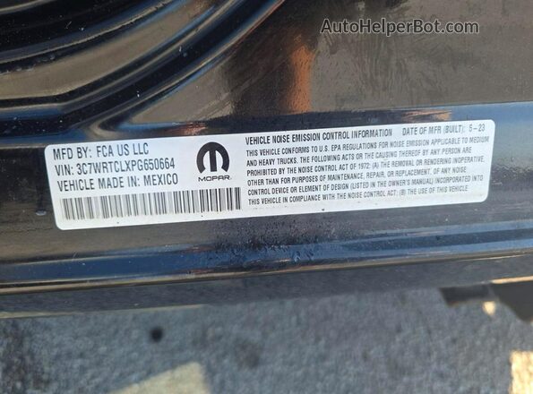 3C7WRTCLXPG650664 2023 RAM 3500 Black Հետևի նստատեղերի տեսք