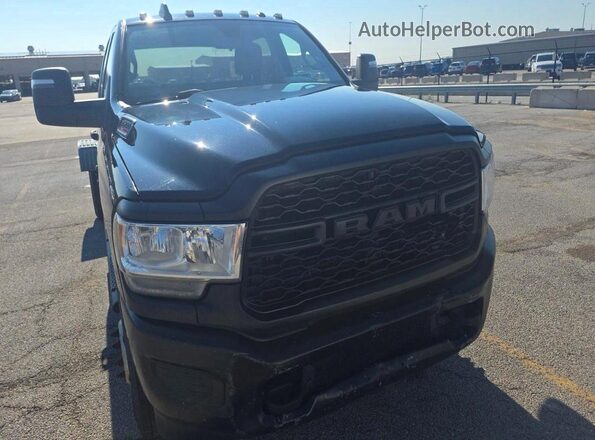 3C7WRTCLXPG650664 2023 RAM 3500 Black Սալոնի 360 աստիճան տեսք