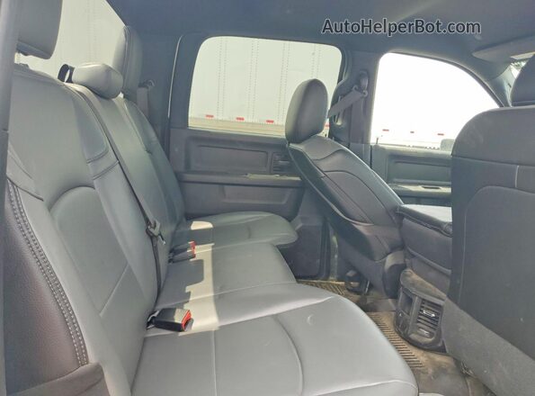 3C7WRTCLXRG290752 2024 RAM 3500 White Вид задніх сидінь