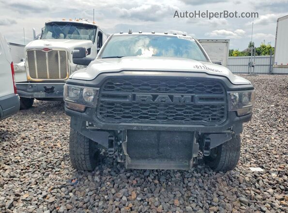3C7WRTCLXRG290752 2024 RAM 3500 White Вид спереду
