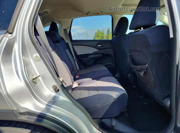 3CZRM3H58GG702399 2016 HONDA CR-V Silver Widok wnętrza z tyłu