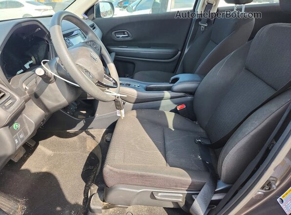 3CZRU5H35JM717509 2018 HONDA HR-V Gray Widok wnętrza z przodu