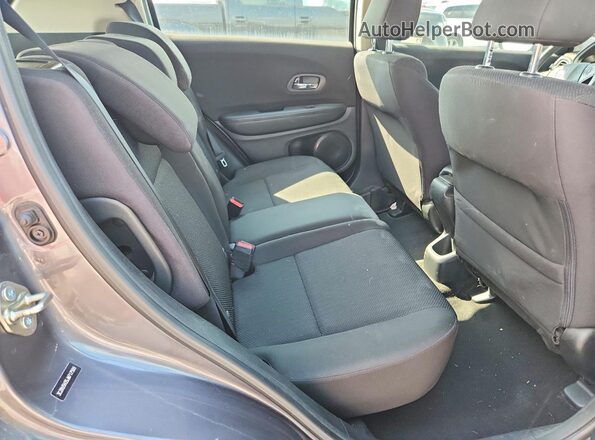 3CZRU5H35JM717509 2018 HONDA HR-V Gray Widok tylnych siedzeń