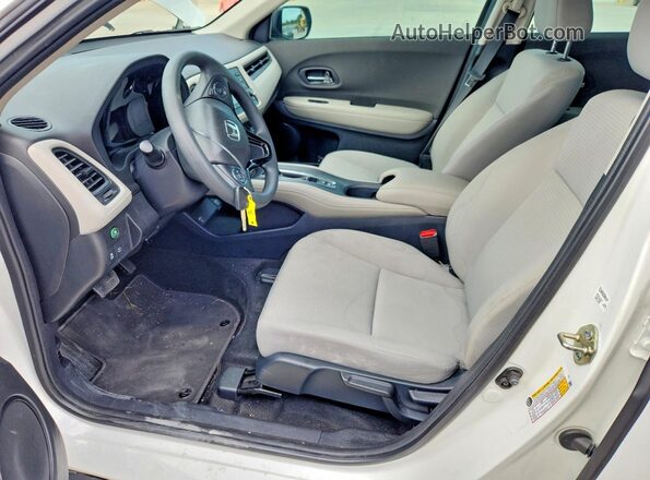 3CZRU5H3XLM702927 2020 HONDA HR-V Белый Вид салона спереди
