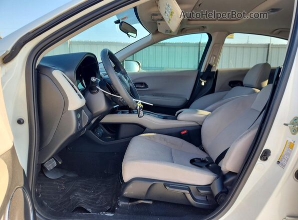 3CZRU5H50JM723638 2018 HONDA HR-V White Front interior view