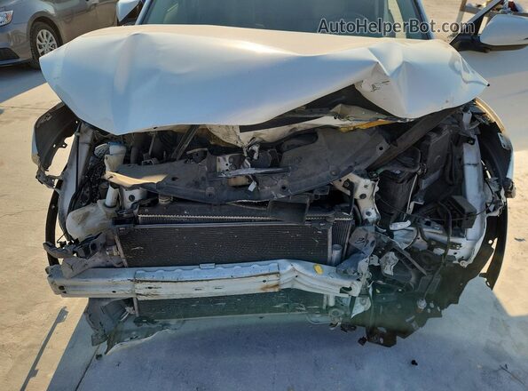 3CZRU5H50JM723638 2018 HONDA HR-V White Engine compartment view
