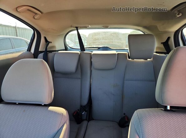 3CZRU5H50JM723638 2018 HONDA HR-V White Rear seats view