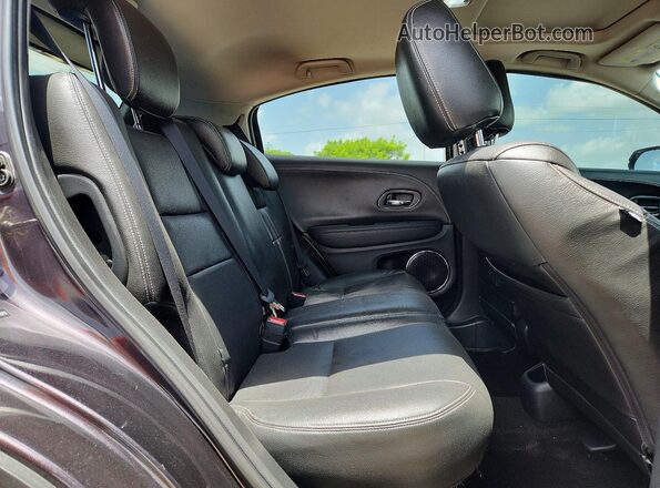 3CZRU5H55HM707073 2017 HONDA HR-V Черный Вид задней части салона