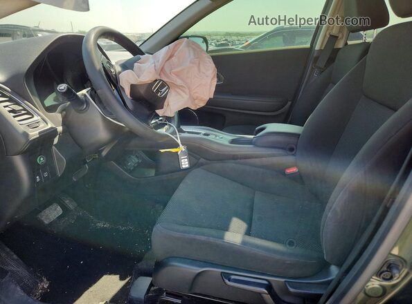3CZRU5H55HM712824 2017 HONDA HR-V Green Вид салону спереду