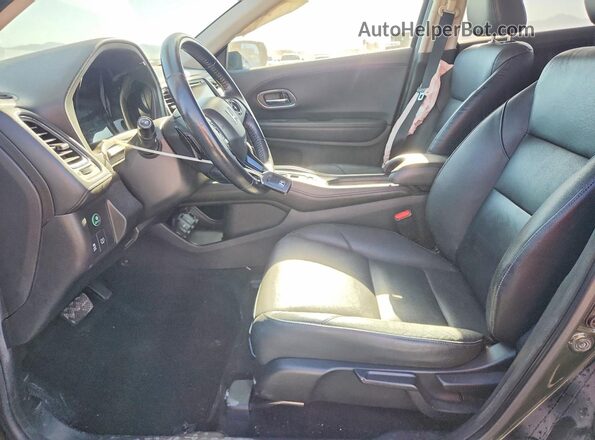 3CZRU5H70HM708942 2017 HONDA HR-V Зеленый Вид салона спереди