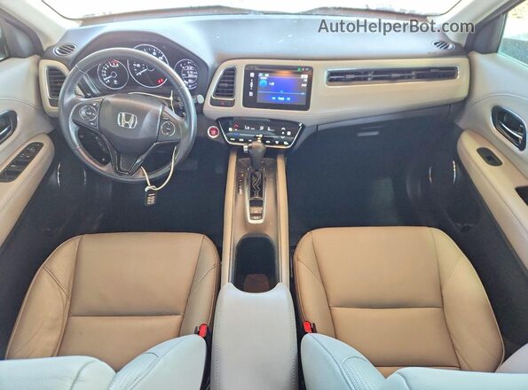 3CZRU5H75JM702916 2018 HONDA HR-V White Առջևի վահանակի տեսք