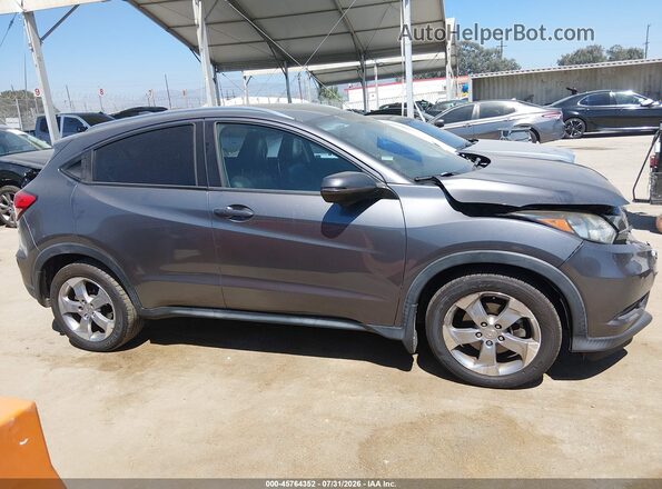 3CZRU5H76HM704782 2017 HONDA HR-V Gray Widok wnętrza z tyłu