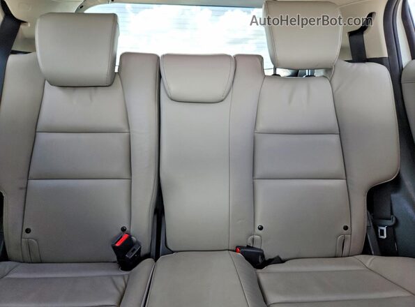 3CZRU5H76HM715538 2017 HONDA HR-V White Вид задніх сидінь