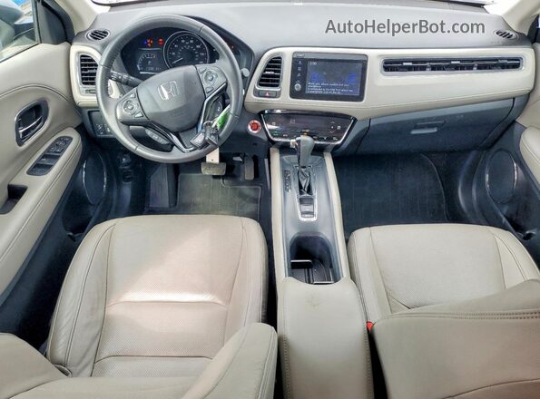 3CZRU5H76LM717833 2020 HONDA HR-V Gray Dashboard view