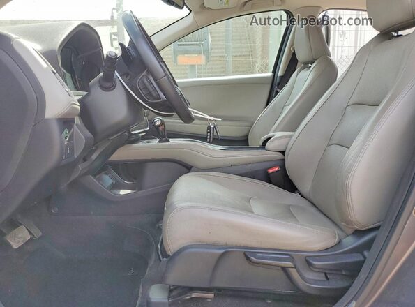 3CZRU5H77KM708380 2019 HONDA HR-V Gray Front interior view