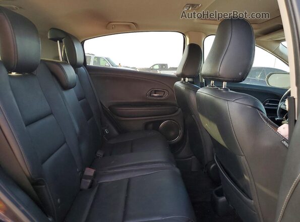 3CZRU5H7XJM700997 2018 HONDA HR-V Black Rear seats view