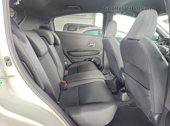 3CZRU6H18MM732238 2021 HONDA HR-V White Rear interior view