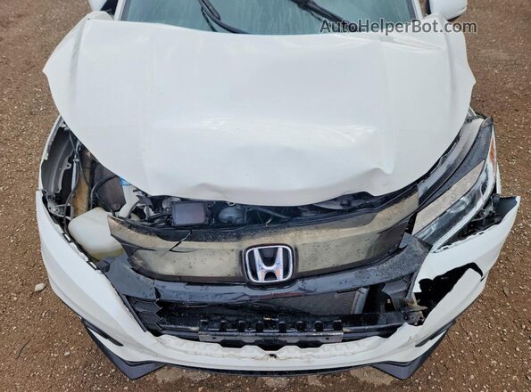 3CZRU6H27LM101777 2020 HONDA HR-V White Engine compartment view
