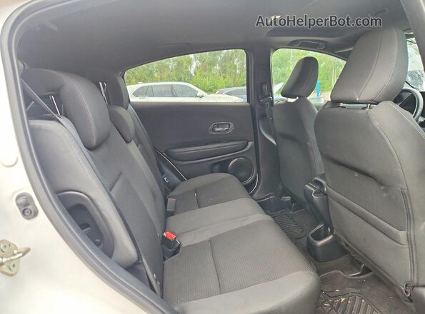 3CZRU6H27LM101777 2020 HONDA HR-V White Rear interior view