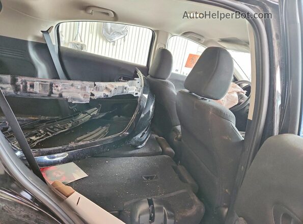 3CZRU6H30JG710083 2018 HONDA HR-V Black Rear seats view