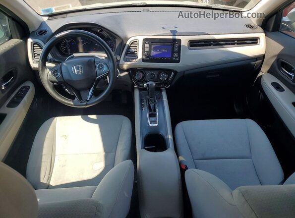 3CZRU6H30KG727712 2019 HONDA HR-V Silver Dashboard view