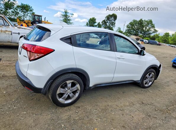 3CZRU6H33JM706868 2018 HONDA HR-V White Rear right