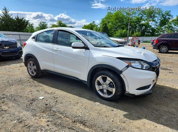 3CZRU6H33JM706868 2018 HONDA HR-V White Front right