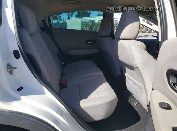 3CZRU6H33JM714226 2018 HONDA HR-V White Սալոնի հետևի տեսք