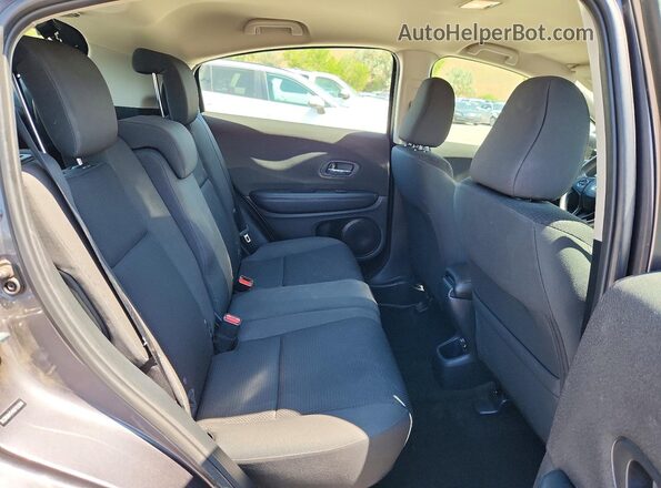 3CZRU6H34KM702068 2019 HONDA HR-V Gray Widok wnętrza z tyłu