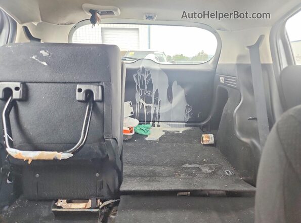 3CZRU6H36JG709763 2018 HONDA HR-V Gray Rear seats view