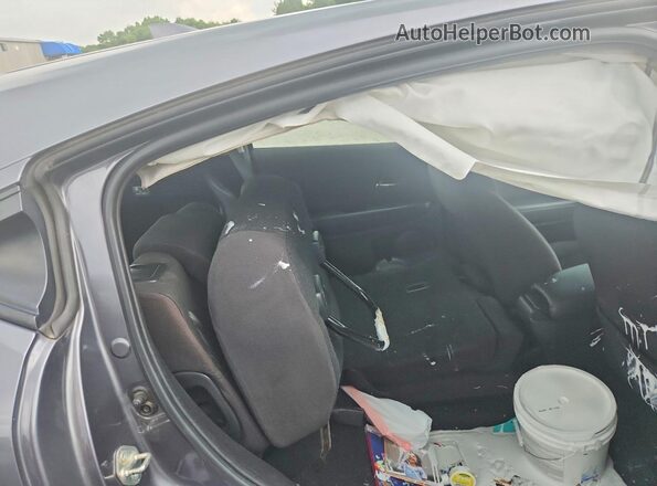 3CZRU6H36JG709763 2018 HONDA HR-V Gray Rear interior view