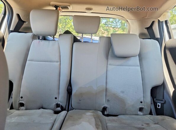 3CZRU6H36MM732949 2021 HONDA HR-V Silver Rear seats view