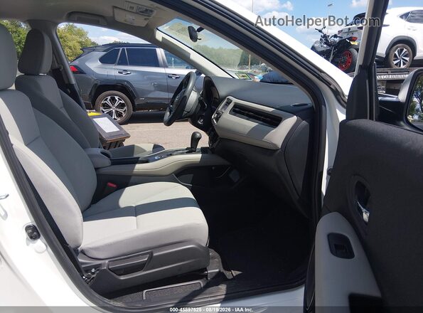 3CZRU6H36MM743675 2021 HONDA HR-V Белый Вид салона спереди