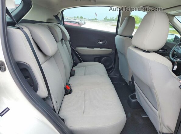 3CZRU6H39LM703346 2020 HONDA HR-V White Вид задньої частини салону